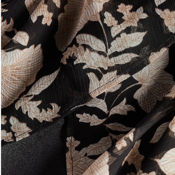 • Express • Floral Ruffle Wrap Front Maxi Dress in Black Print - Picture 7 of 10